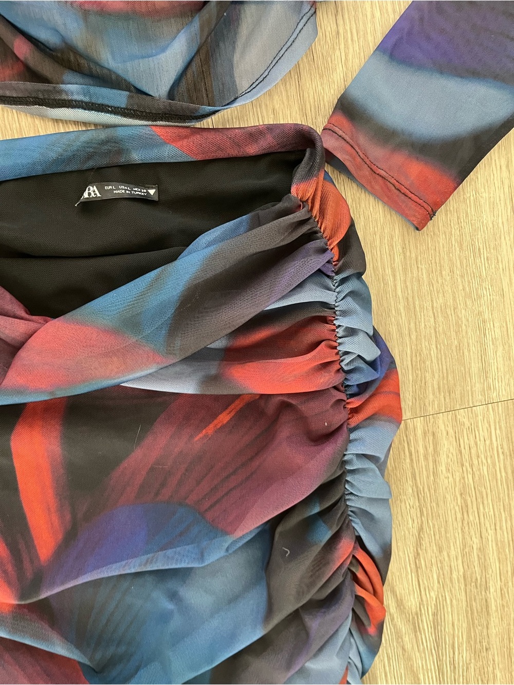 Zara blouse & skirt ruching set - Picture 3 of 6